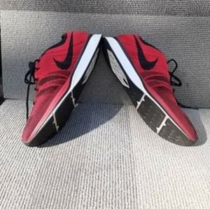 Nike size 11 1/2 Mens